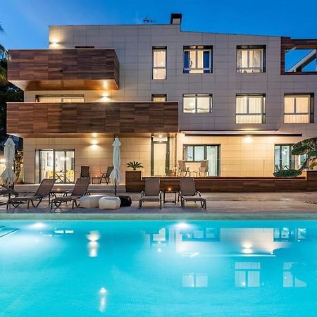 Lusso E Relax Con Piscina A 2 Minuti Dal Mare Lägenhet Miami Playa Exteriör bild
